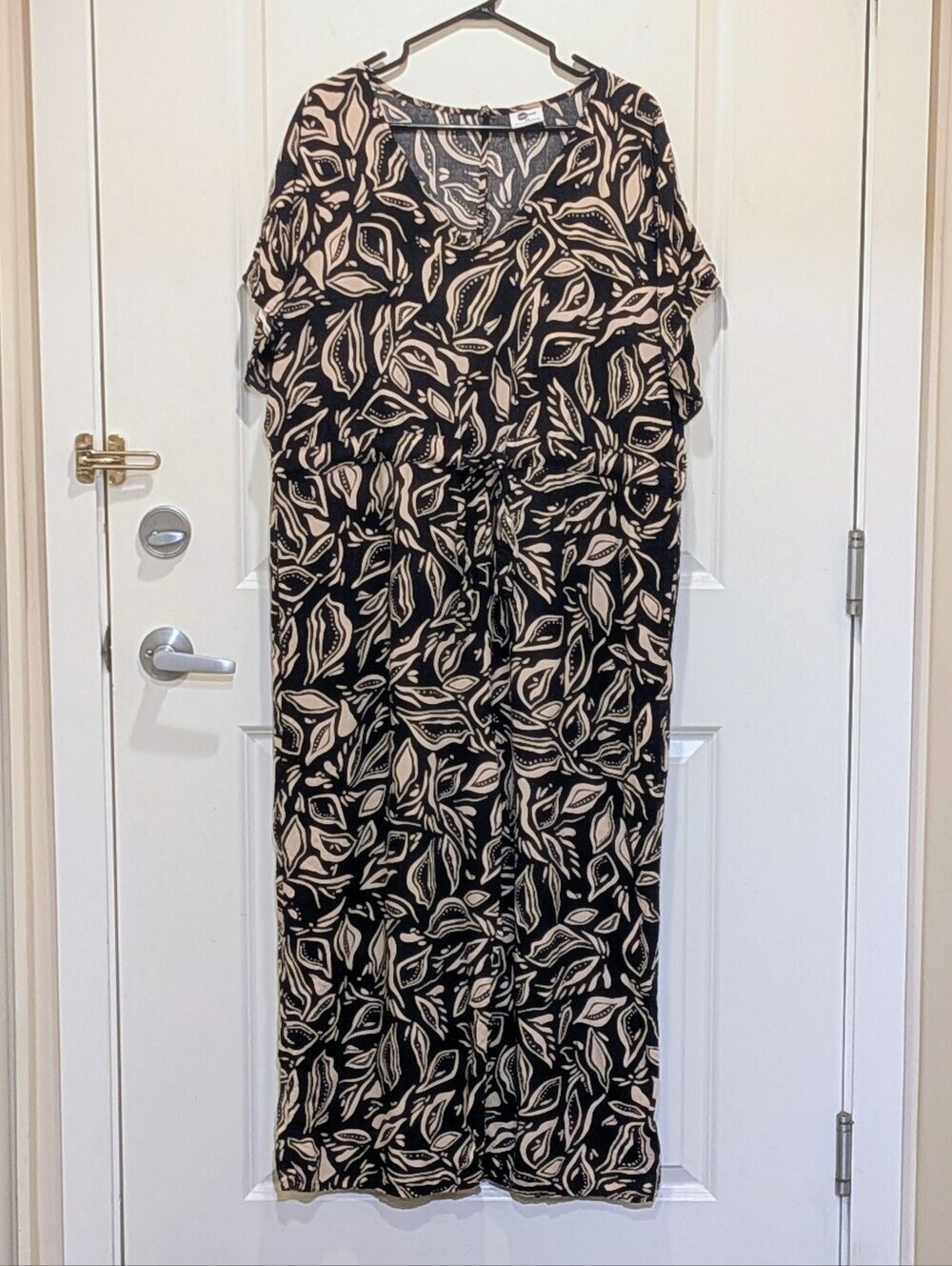 EUC Ever Me 16 Black and Tan Viscose Blend Leaf Print Drawstring Waist Jumpsuit